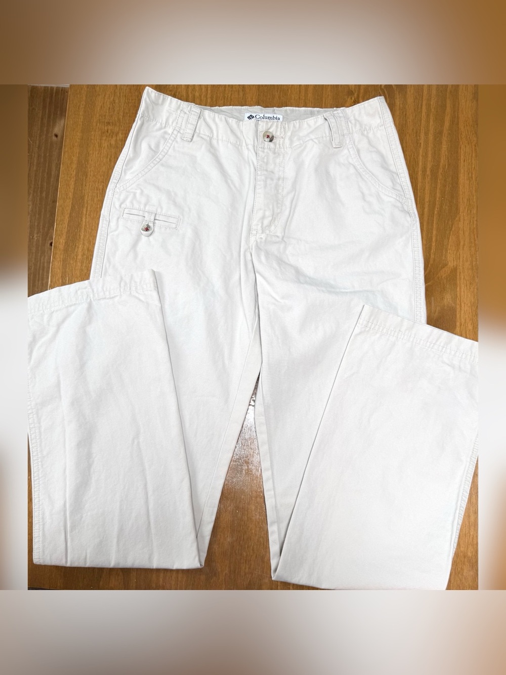 Columbia Women’s Khaki Outdoor Pants Size 2